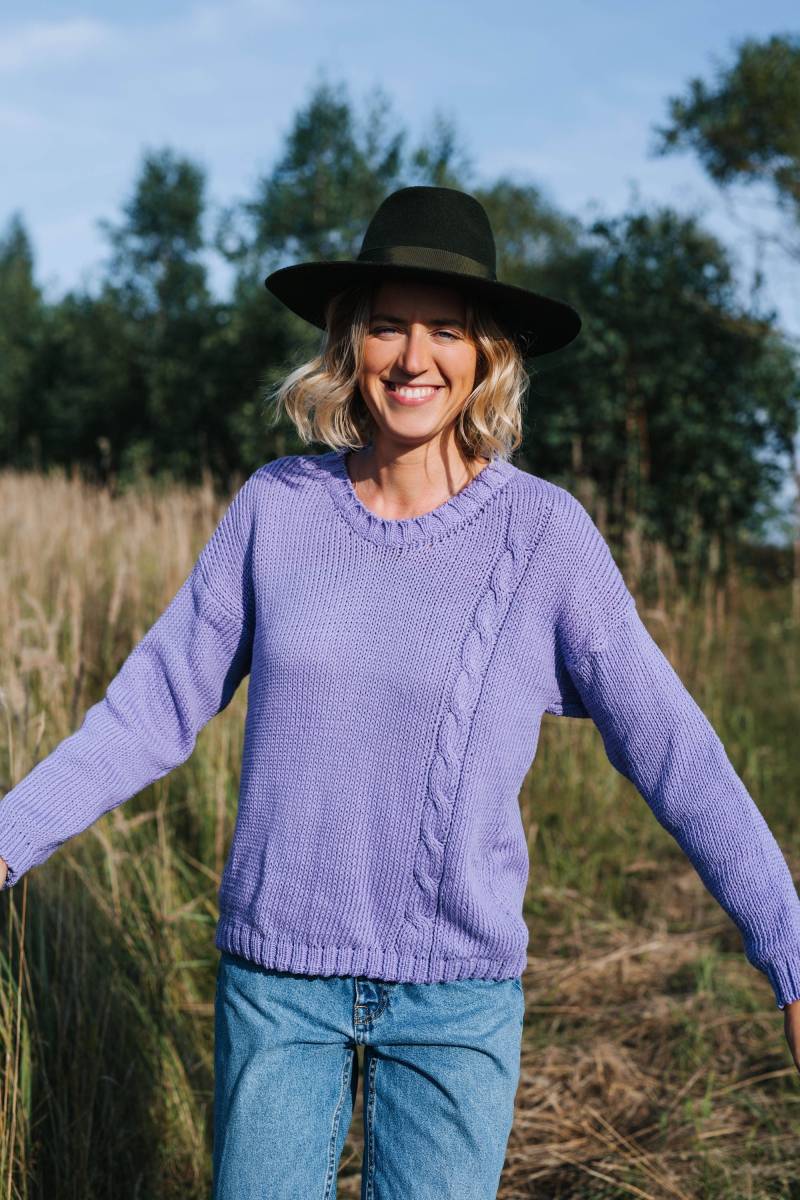 Rosalie Pullover - Lila Handgestrickter Für Frauen Baumwollpullover Sommerpullover Grobstrick Damen Oversized Strick von mantaikotai