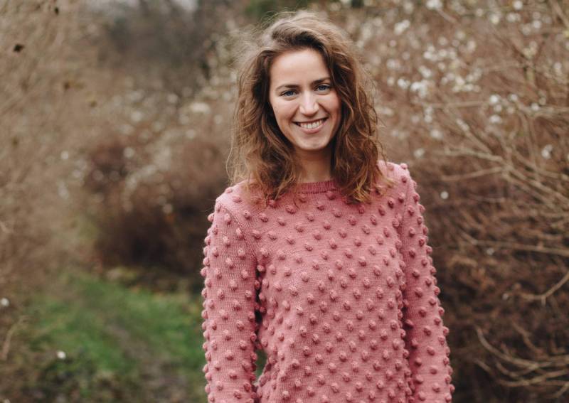 Sizilien Pullover - Frauen Bubble Pom Rosa Mit Punkten Merino Wolle Winter von mantaikotai