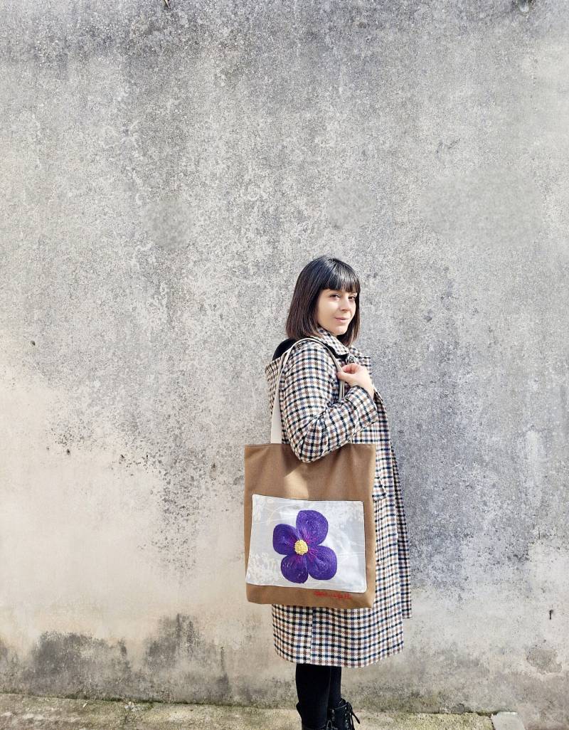 Süsse Sticktasche, Damentasche, Handgemachte Tasche, Stofftasche, Bestickte Umhängetasche, Geschenkidee, Stickerei von manuManuFatti