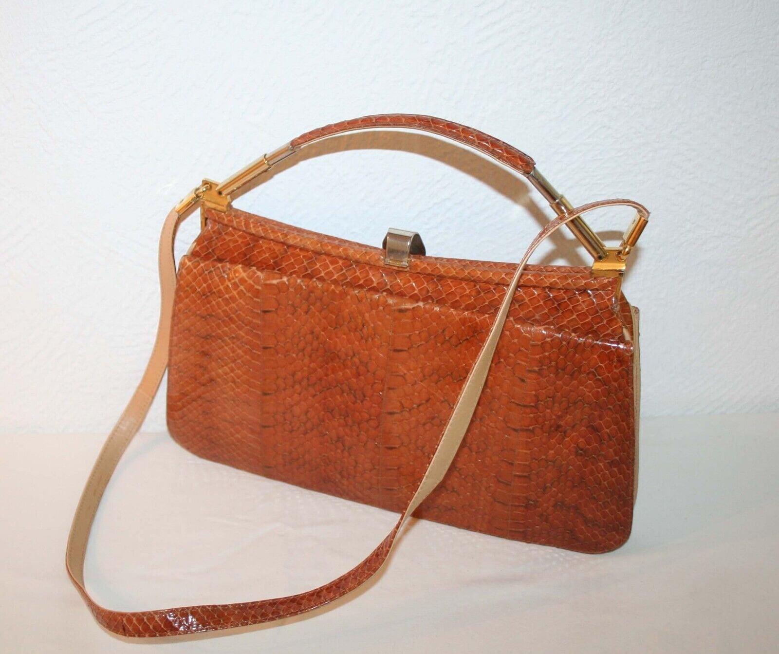 Vintage Tasche, Edle Handtasche, Echt Leder Braun Mit Reptilprägung, Original Aus Den 70Er/80Er Jahren, Top Vintage Tasche, Edle Handtasche, Echt Leder Braun Mit Reptilprägung, Original Aus Den 70Er/80Er Jahren, Top von manufakturendesign