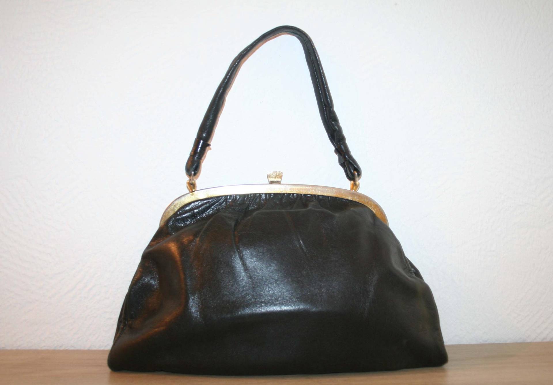 Vintage Tasche, Elegante Handtasche, Leder Schwarz, Original 50Er/60Er Jahre Vintage Tasche, Elegante Handtasche, Leder Schwarz, Original 50Er/60Er Jahre von manufakturendesign