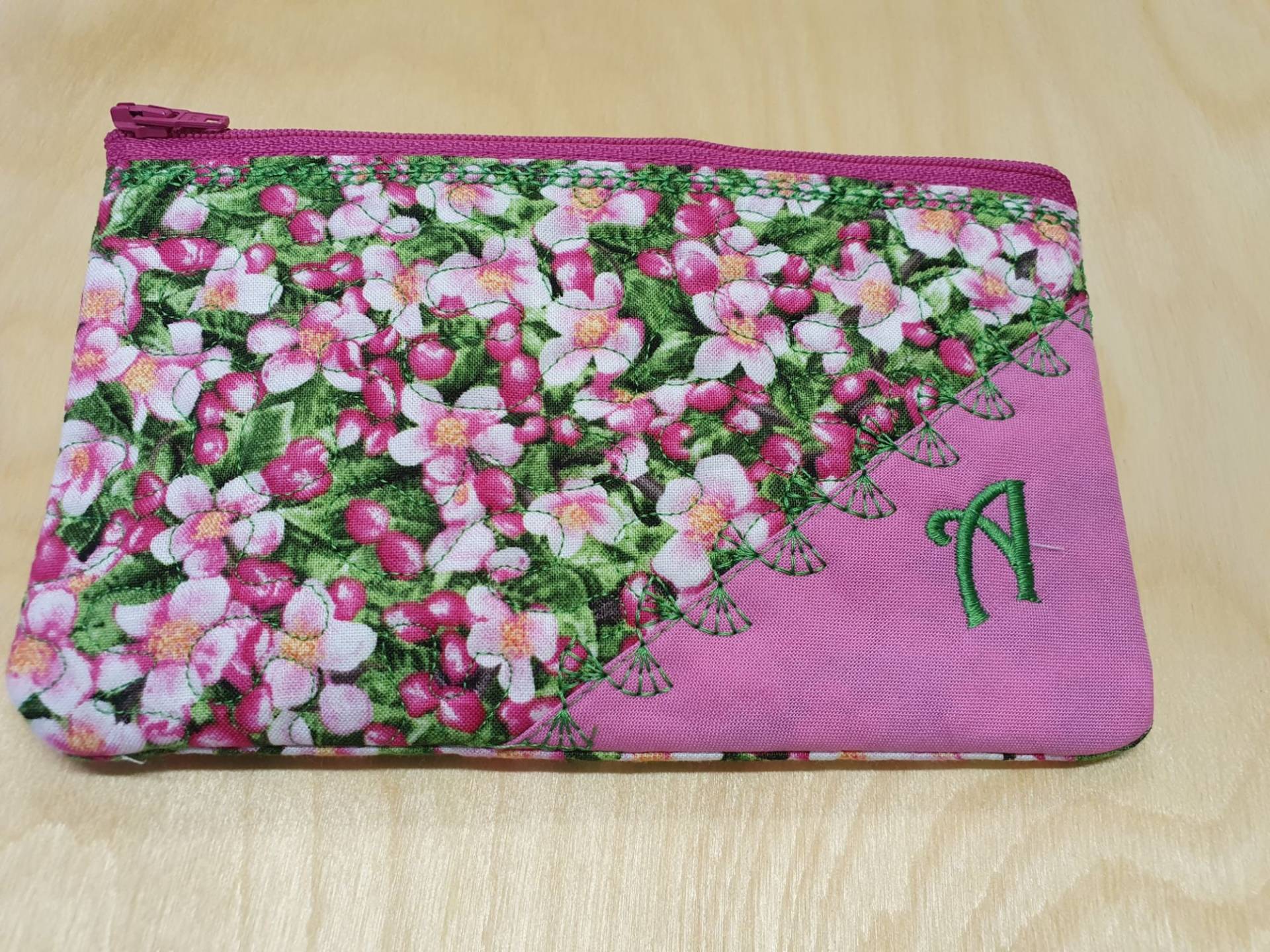 Reißverschluss-Tasche Mit Monogramm, Stoffauswahl Reißverschluss-Tasche Mit Monogramm, Stoffauswahl von manufaktursula