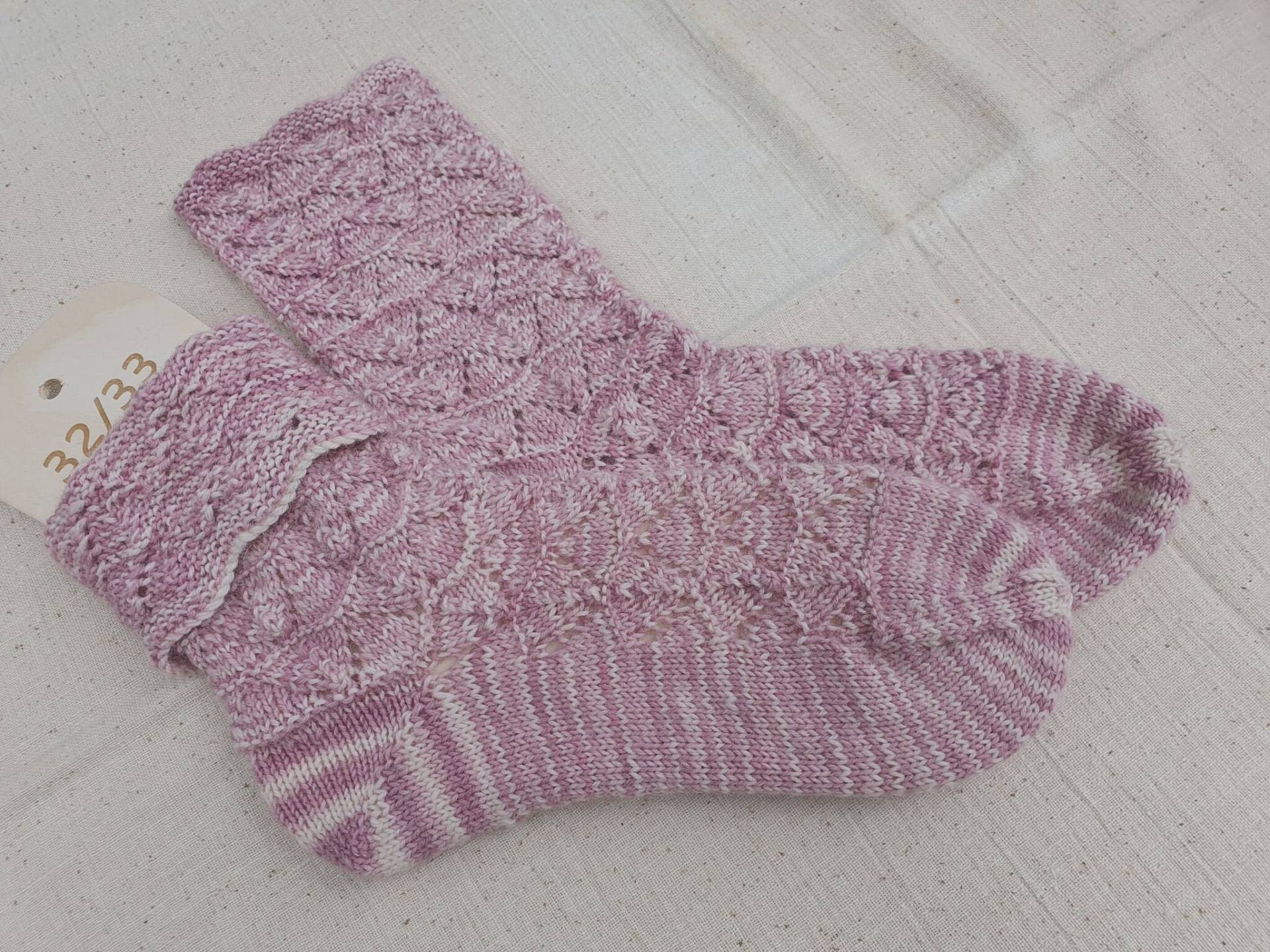Socken Gr. 32/33, Handgestrickt Mit Lochmuster Socken Gr. 32/33, Handgestrickt Mit Lochmuster von manufaktursula