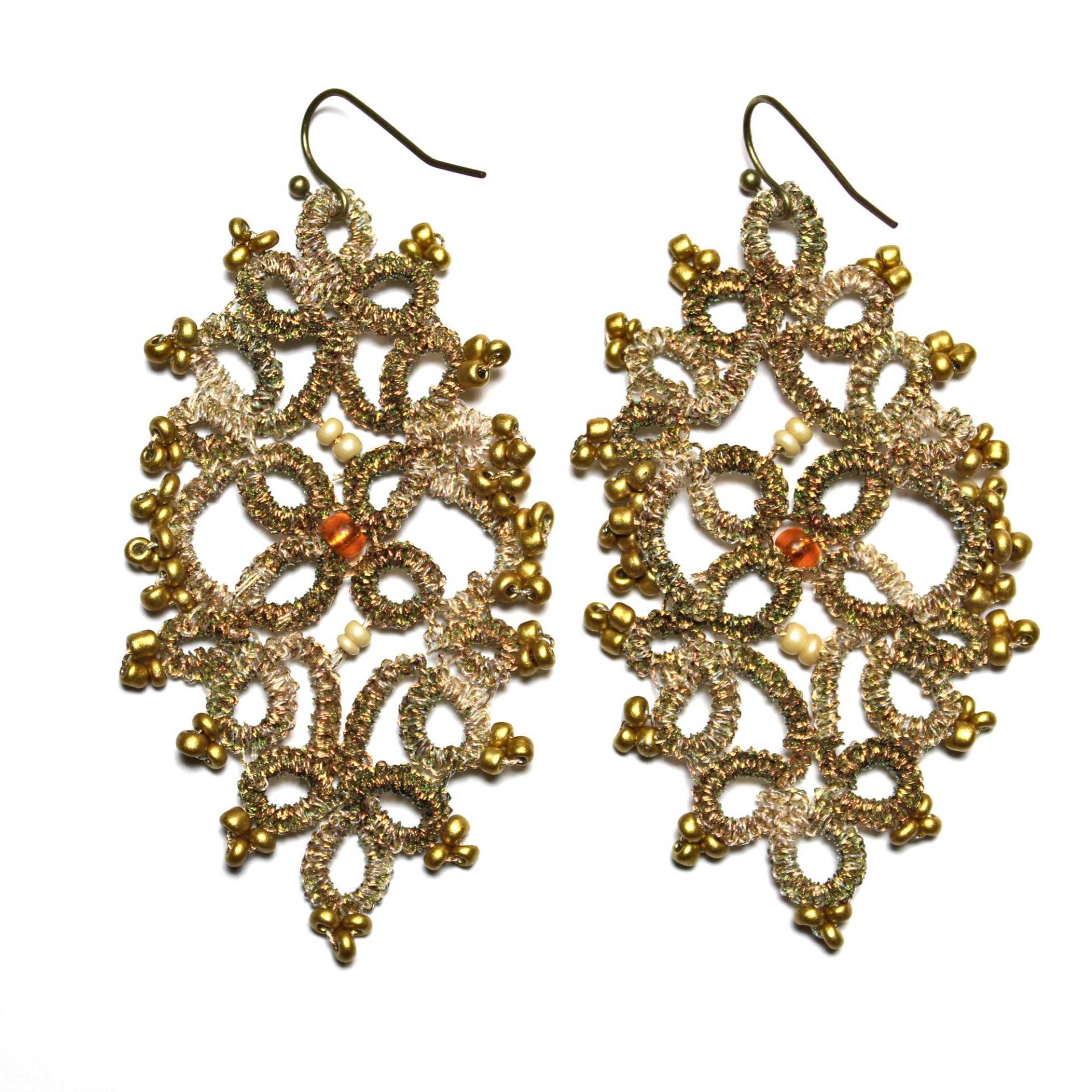 Lange Goldene Ohrringe Occhi Schiffchenspitze Ohrhänger Gehäkelter Schmuck Geschenkidee Für Frauen Statement Goldfarben Lange Goldene Ohrringe Occhi Schiffchenspitze Ohrhänger Gehäkelter Schmuck Geschenkidee Für Frauen Statement Goldfarben von maraeilis