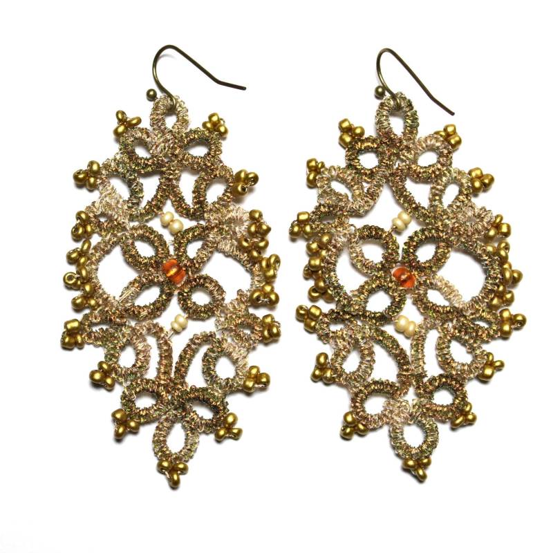 Lange Goldene Ohrringe Occhi Schiffchenspitze Ohrhänger Gehäkelter Schmuck Geschenkidee Für Frauen Statement Goldfarben Lange Goldene Ohrringe Occhi Schiffchenspitze Ohrhänger Gehäkelter Schmuck Geschenkidee Für Frauen Statement Goldfarben von maraeilis