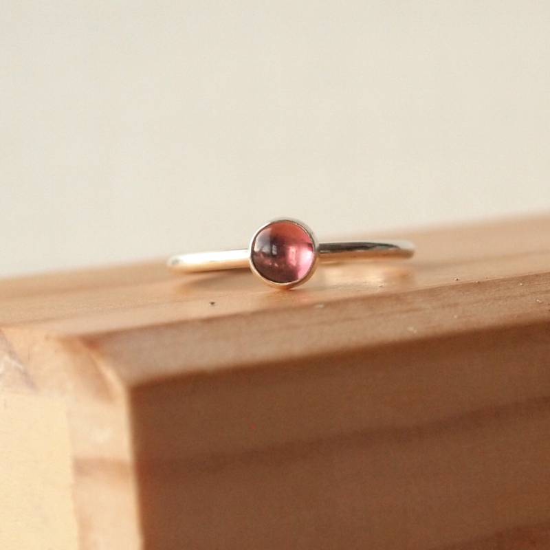 Rosa Turmalin Sterlingsilber Ring - Oktober Geburtsstein von maramjewellery