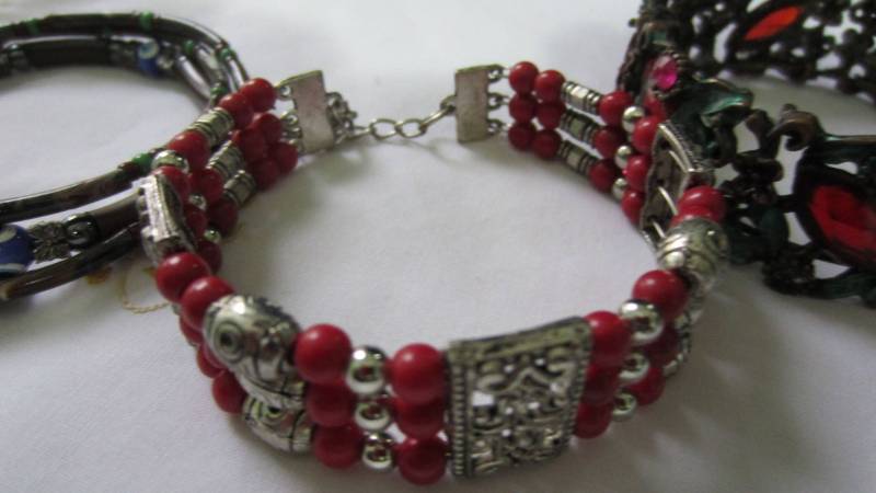 Set Von Drei Perlen Vintage Armbänder Modeschmuck von marcher88