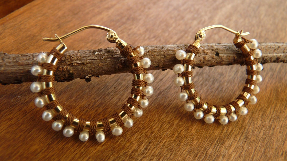 Süßwasser Perle Kleine 14 Kt Gold Hoop Ohrringe von mariaburgos