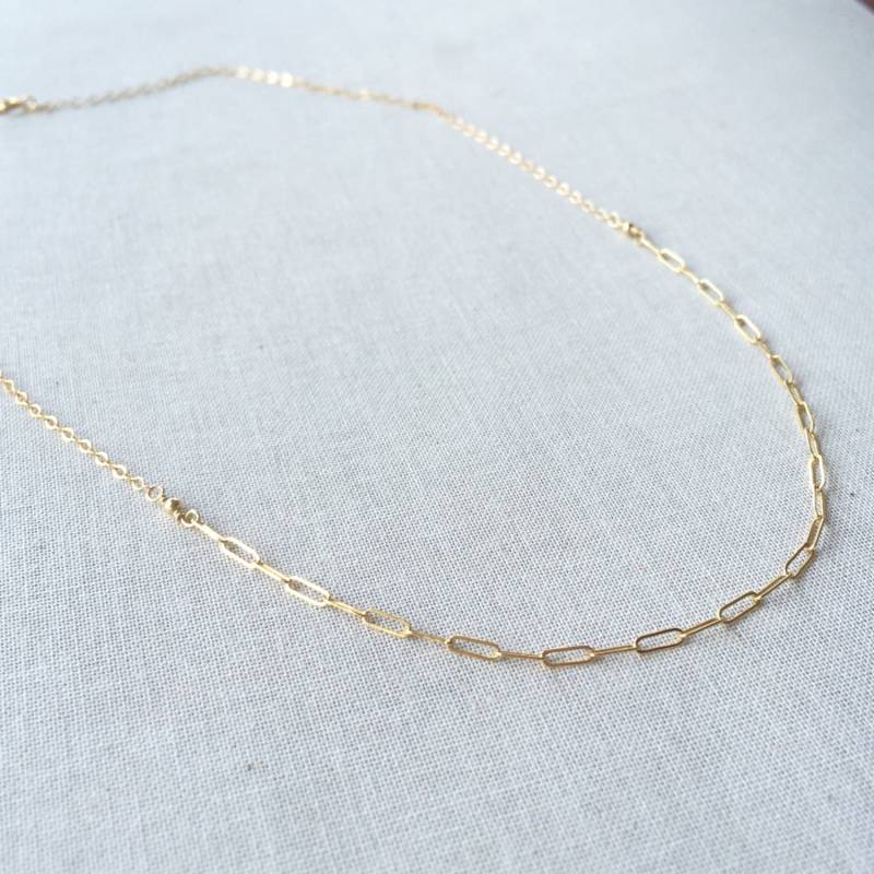 Doppelkette Halskette ~ Winzige Gold Perlen Verbinden Zwei 14K Fill Stränge Moderne Minimal Layering Doppelkette Halskette ~ Winzige Gold Perlen Verbinden Zwei 14K Fill Stränge Moderne Minimal Layering von marigoldmary