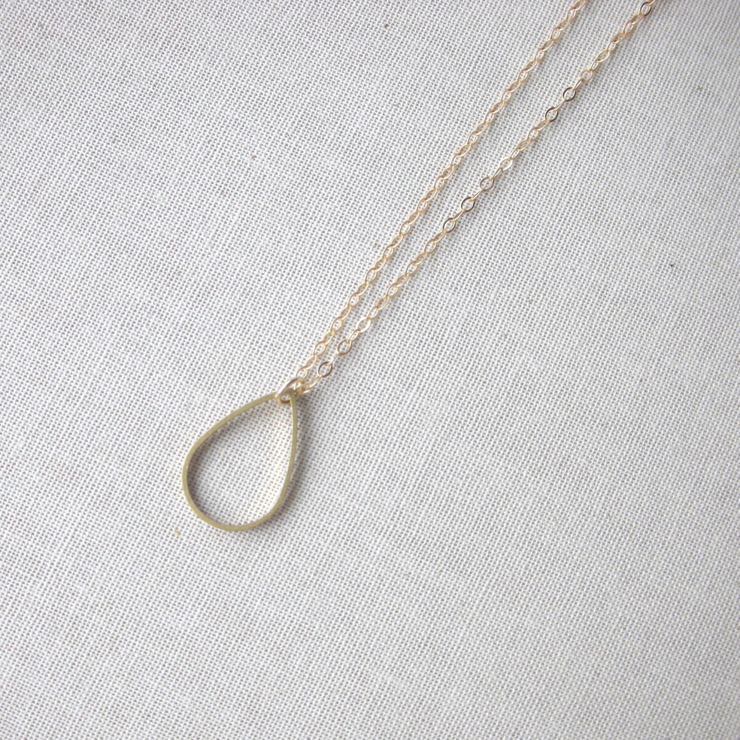 Teardrop Halskette ~ Vintage Messing Auf 14K Gold Fill Minimal Geometric Layering von marigoldmary