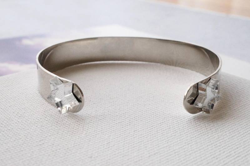 Silber Handgeschnittenes Armband Mit Klaren Spiegelsternen von marikaking