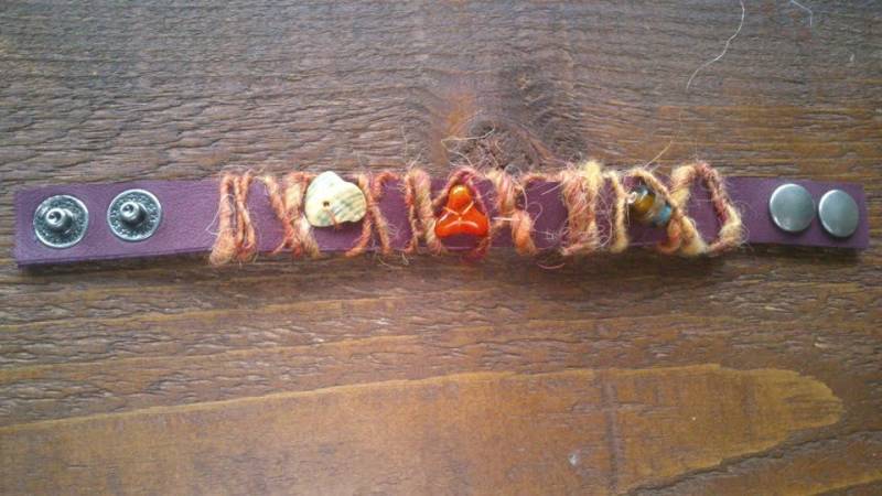 Lederarmband Mit Wolle Lederarmband Mit Wolle von marithagen