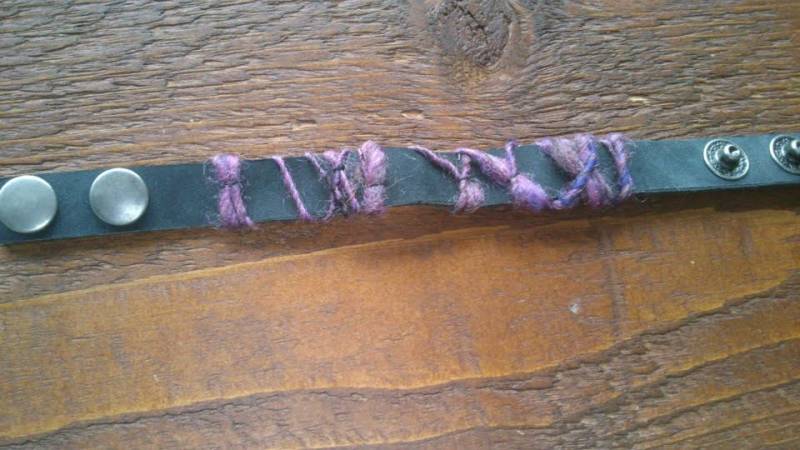 Lederarmband Mit Wolle Lederarmband Mit Wolle von marithagen