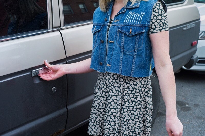 Santa Monica Boulevard Hand Bestickt Denim Weste/Vintage Damen Größe M Santa Monica Boulevard Hand Bestickt Denim Weste/Vintage Damen Größe M von marketvintagebk