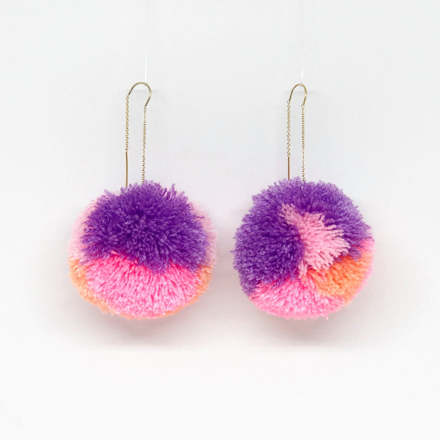 Farbe Blockiert Pom Einfädler Ohrringe von marleyandalfie