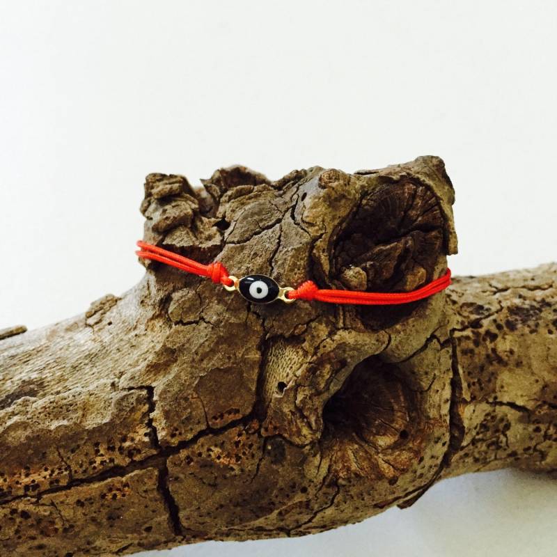 Gute Stimmung Augenarmband Auf Rote Schnur von marleyandalfie