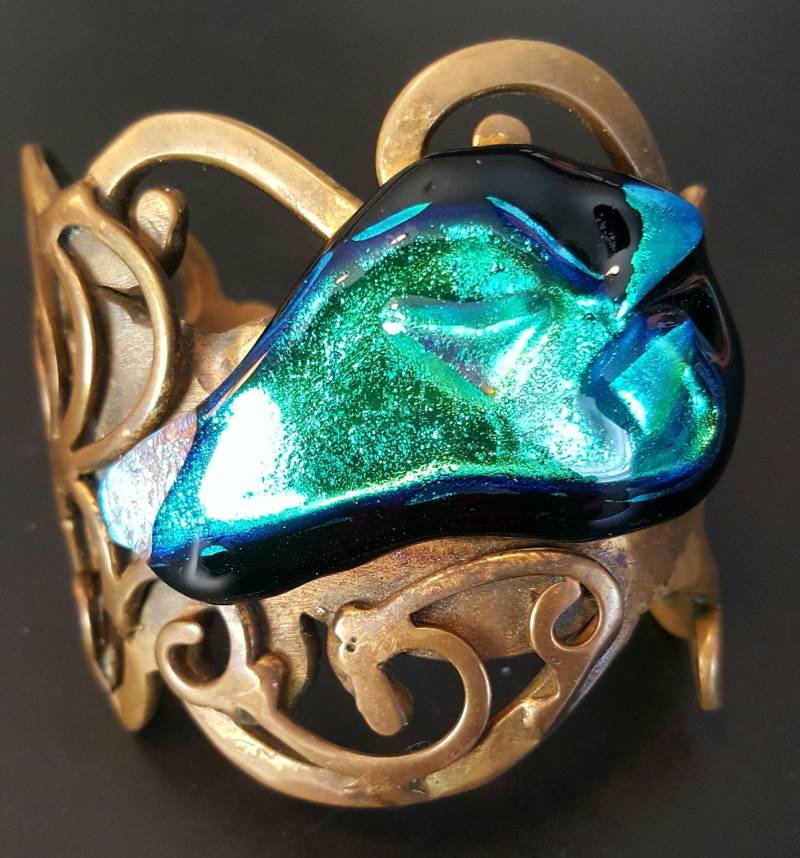 Handgeschmiedetes Armband Aus Messing Und Glas Handgeschmiedetes Armband Aus Messing Und Glas von marshalynn
