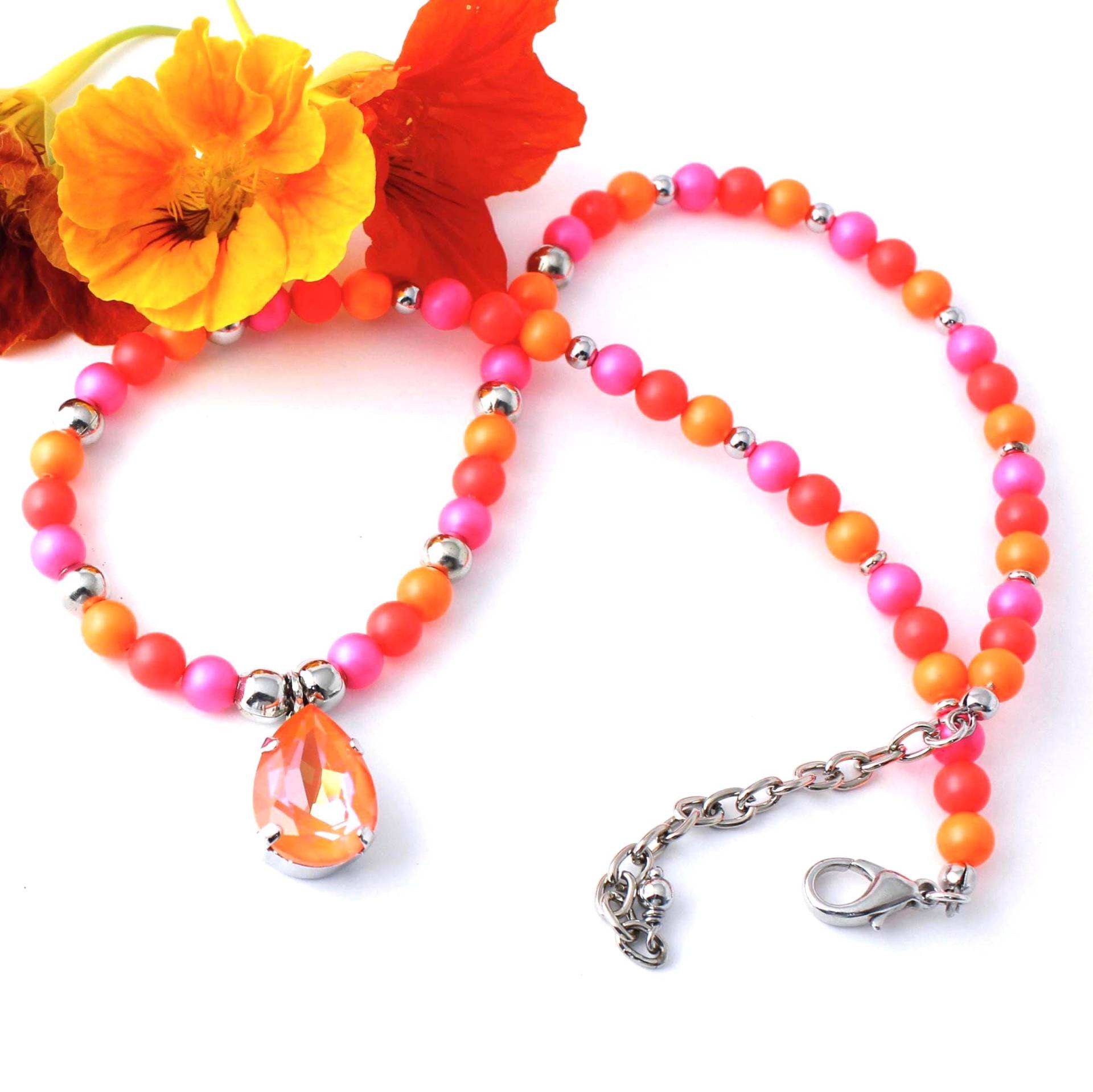 Neon Pink Orange Perlen Halskette, Sonnenuntergang Anhänger, Boho Schmuck, Ausgefallene Stein, Modisch, Modern, Kragen, Handgemachtes Geschenk Ihr Neon Pink Orange Perlen Halskette, Sonnenuntergang Anhänger, Boho Schmuck, Ausgefallene Stein, Modisch, Modern, Kragen, Handgemachtes Geschenk Ihr von martaky