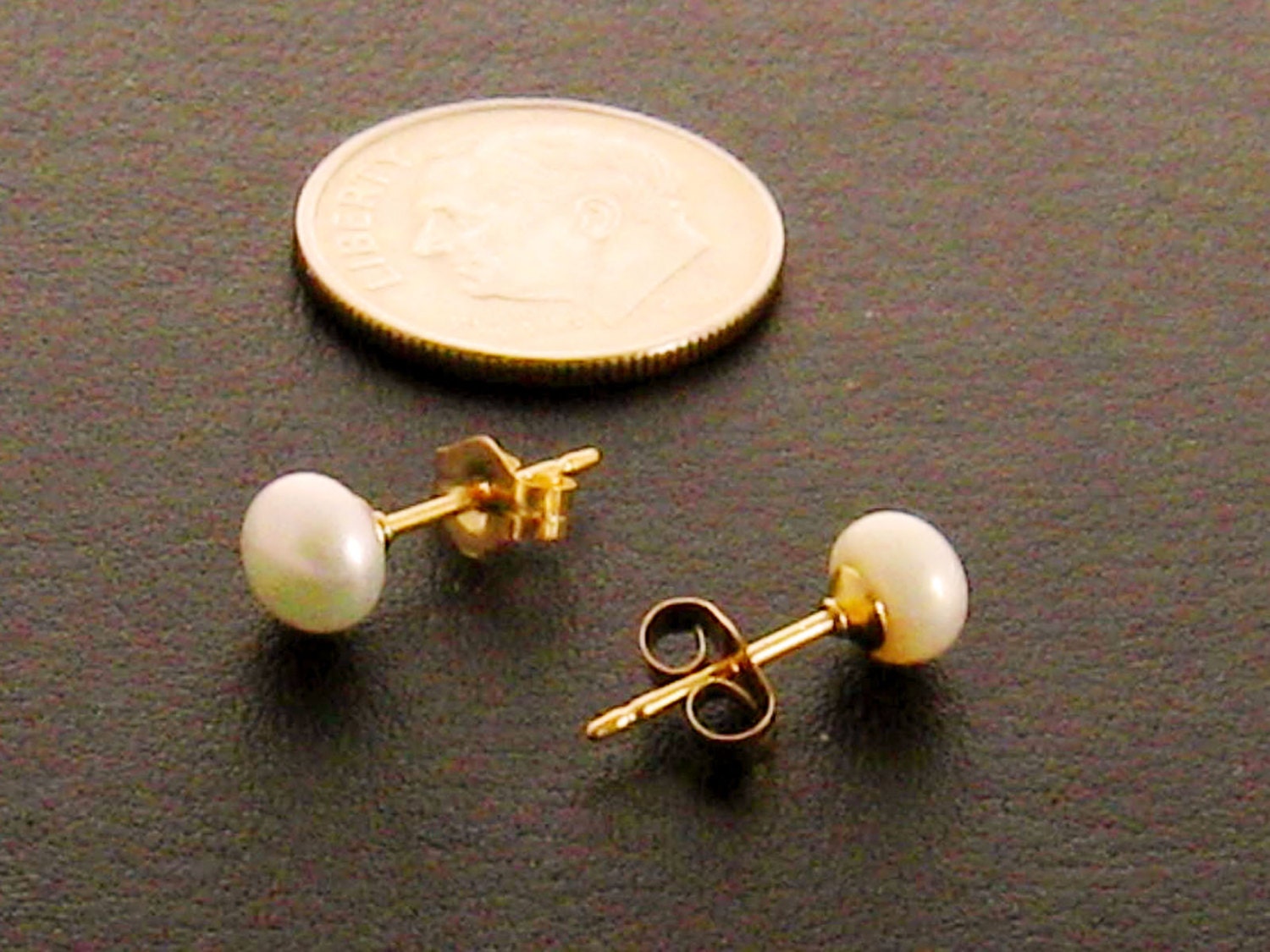 14 Karat Gold Fill Perlen Ohrstecker, Süßwasser Echte Süßes 16 Geschenk, Drittes Jubiläum Mama von martywhitedesigns