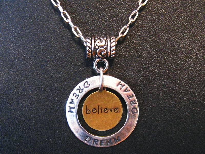 Affirmation Halskette, Traum Glaube Motivation Charm Schmuck Geschenk, Süßes 16 Abschluss Geschenk von martywhitedesigns