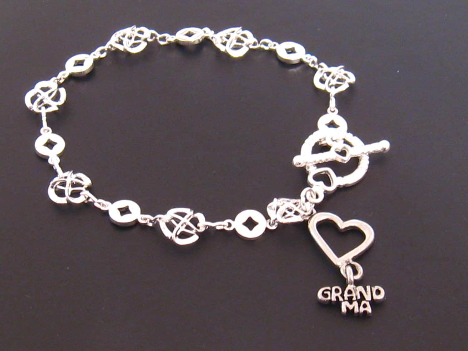 Oma Armband, Silber Herz Charm, Geschenke Für Großmutter, Geschenk, Großmutter Armband von martywhitedesigns