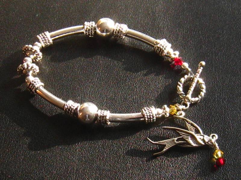 Phoenix Armband Swarovski Crystal Bird Und Antik Silber Armreif, Krebs Bewusstsein, Schmuck von martywhitedesigns