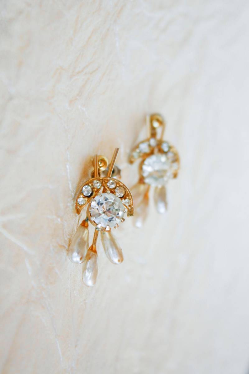 Vintage Perlen & Strass Cluster Gold Ohrringe - Repurposed, Crystal, One Of A Kind von marvelrouge