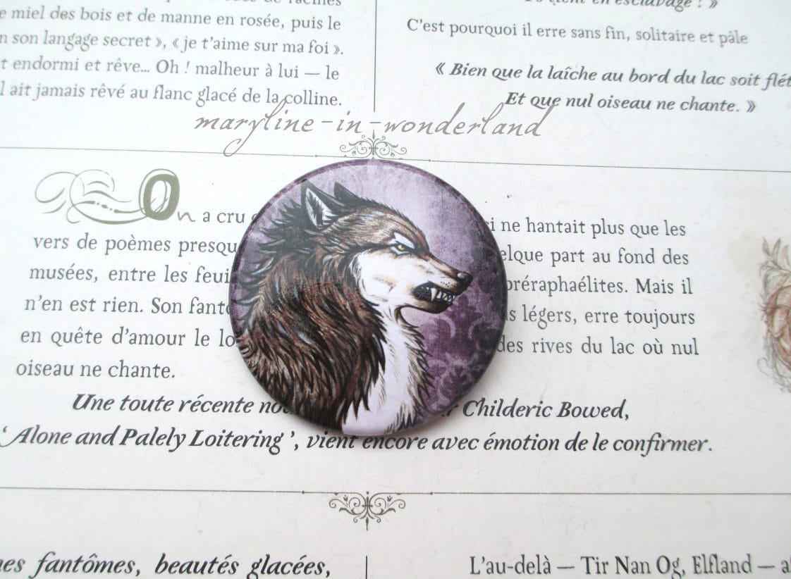 Broschenabzeichen Mit Grauem Wolf von marylineweyl