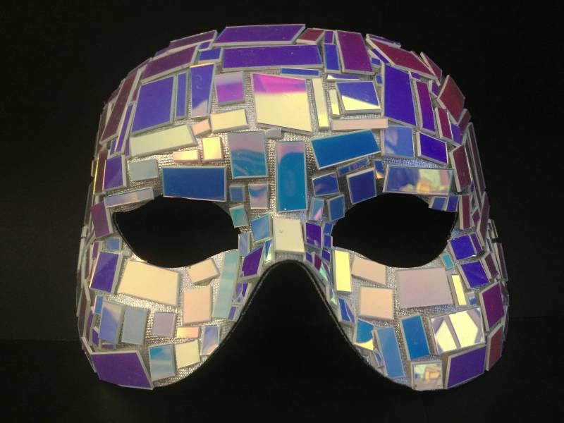 Shattered Irisierender Spiegel Cocktail Karneval Maske von maskupmasks