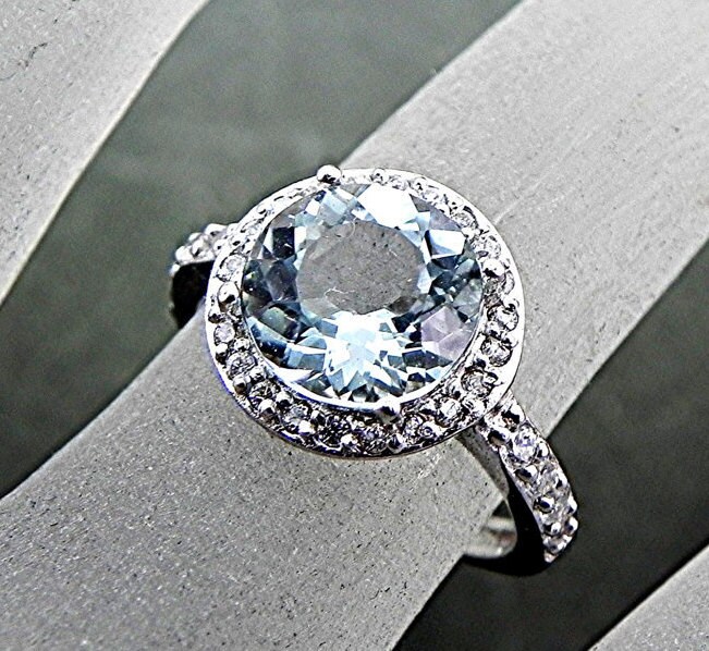 Natürliche Aquamarine Runde 8 Mm 1, 68 Karat in 14K Weißgold Halo Verlobungsring Mit .30 Diamanten 0968 von mastergoldcraft