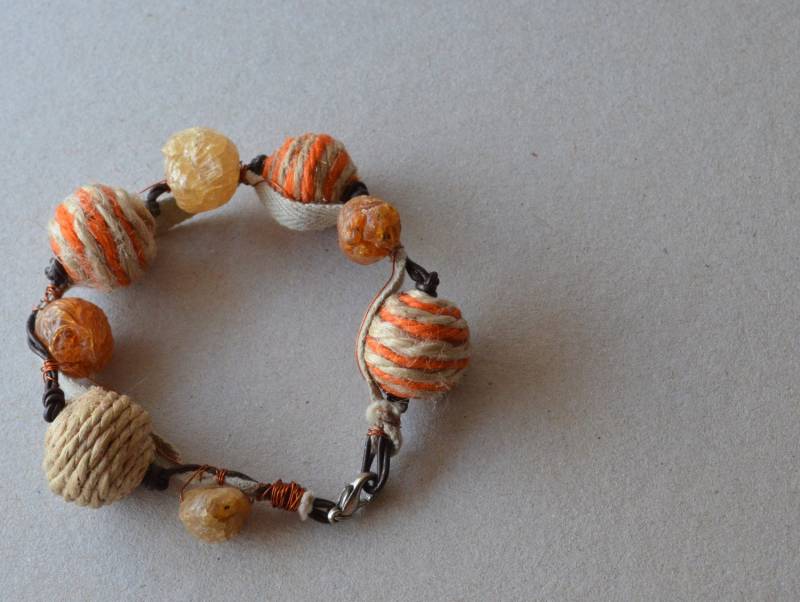 Armband Aus Seilperlen Und Baumharzperlen von mateReal