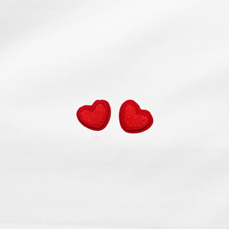 Aufnäher 2 Gestickte Mini Herzen Patch Bügelbild Für Kleidung & Taschen A103 von material4DIY