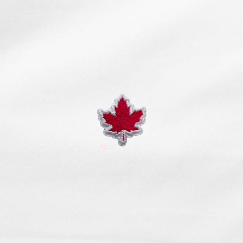 Aufnäher Gesticktes Mini Ahornblatt Patch Bügelbild Für Kleidung & Taschen. A15 von material4DIY