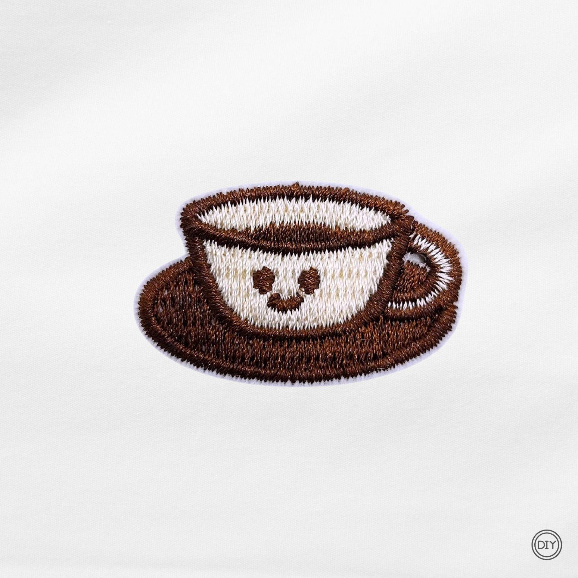 Aufnäher Mini Patch Kaffeetasse Mit Gesicht Bügelbild Applikation . A29 von material4DIY