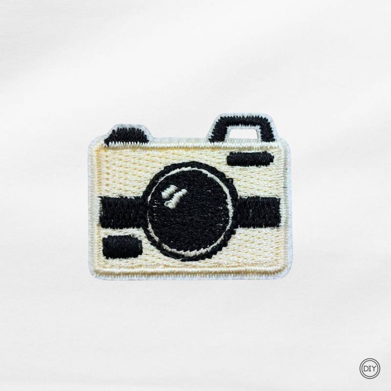 Aufnäher Mini Patch Kamera Bügelbild Applikation . A93 von material4DIY