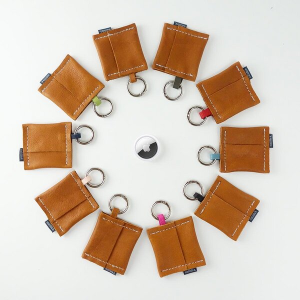 matilda k. manufaktur Minimalistischer Airtag Schlüsselanhänger aus Leder von matilda k. manufaktur