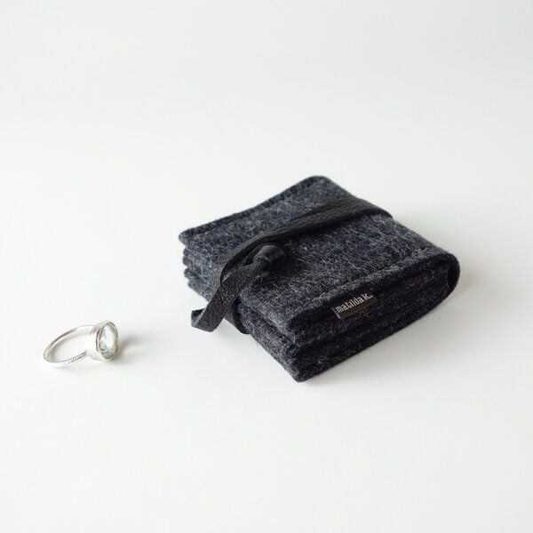 matilda k. manufaktur Schmuckaufbewahrung 'schmucknest' klein aus Wollfilz anthrazit 'margarete' von matilda k. manufaktur