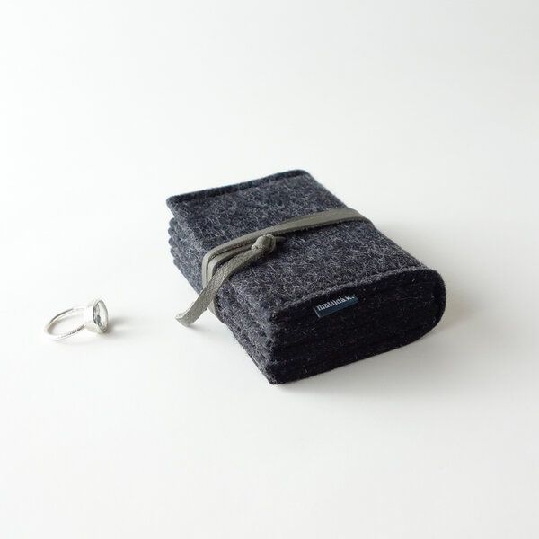 matilda k. manufaktur Schmuckaufbewahrung 'schmucknest' mittel aus Wollfilz anthrazit 'matilde' von matilda k. manufaktur