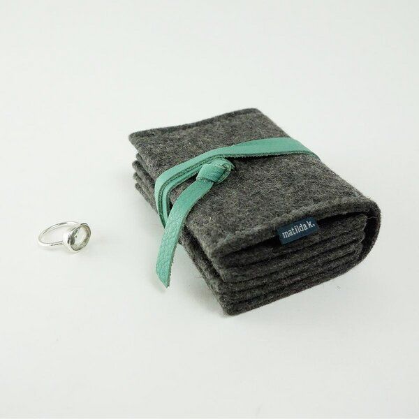 matilda k. manufaktur Schmuckaufbewahrung 'schmucknest' mittel aus Filz dunkelgrau 'matilde' von matilda k. manufaktur