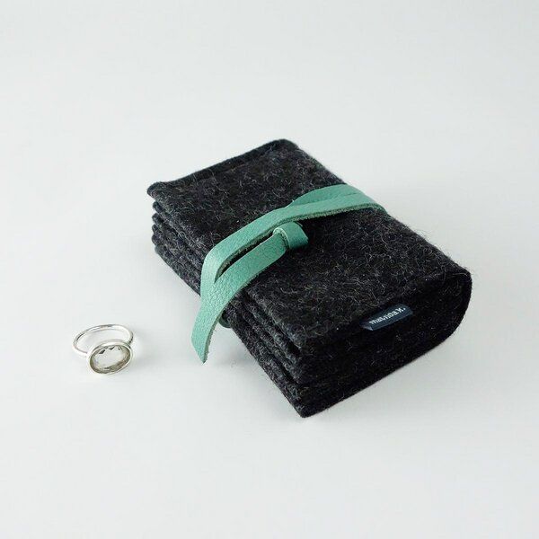 matilda k. manufaktur Schmuckaufbewahrung 'schmucknest' mittel aus Wollfilz anthrazit 'matilde' von matilda k. manufaktur