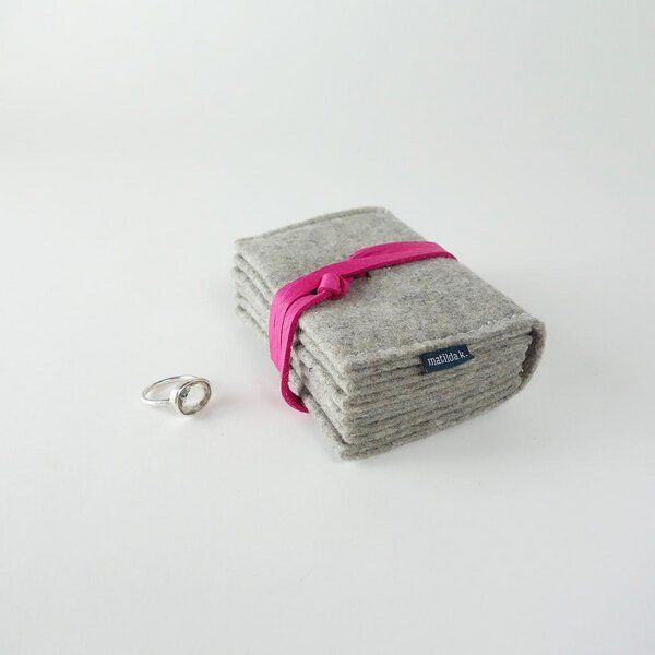 matilda k. manufaktur Schmuckaufbewahrung 'schmucknest' mittel aus Wollfilz hellgrau 'matilde' von matilda k. manufaktur