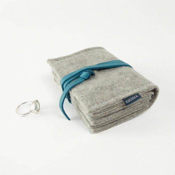 matilda k. manufaktur Schmuckaufbewahrung 'schmucknest' mittel aus Wollfilz hellgrau 'matilde' von matilda k. manufaktur