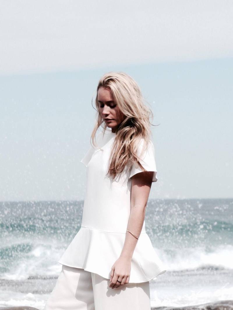 Flux Oberteil - Von Bondi Inspiriertes Übergroßes Schößchen-T-Shirt Mit Engelsärmeln, Entspannter Küstenstraßenstil, Sommeroberteil Für Frauen von matisce