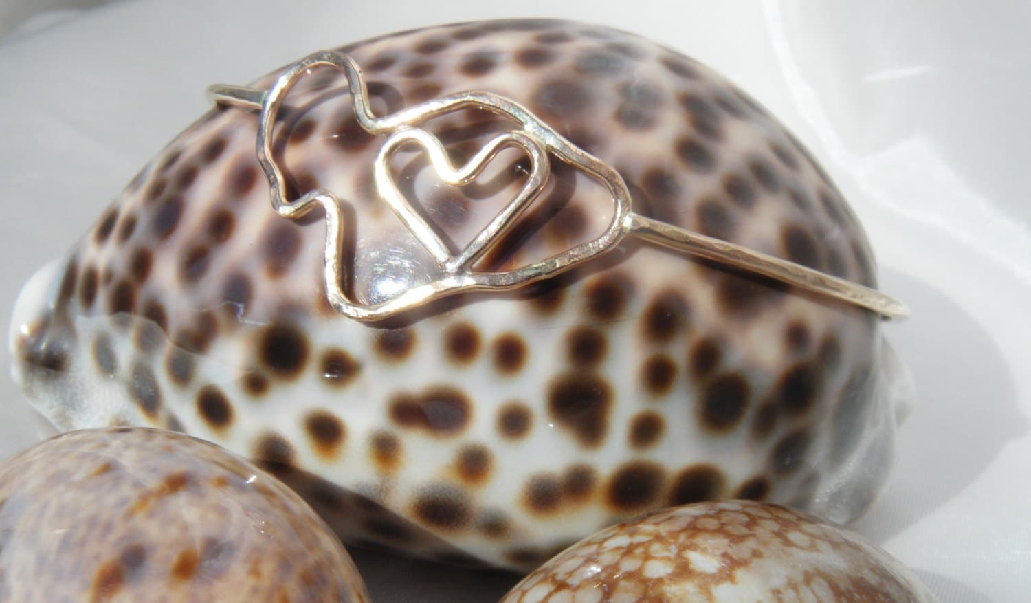 Dicker 14G Gold Love Maui Armreif von mauioceanjewelry