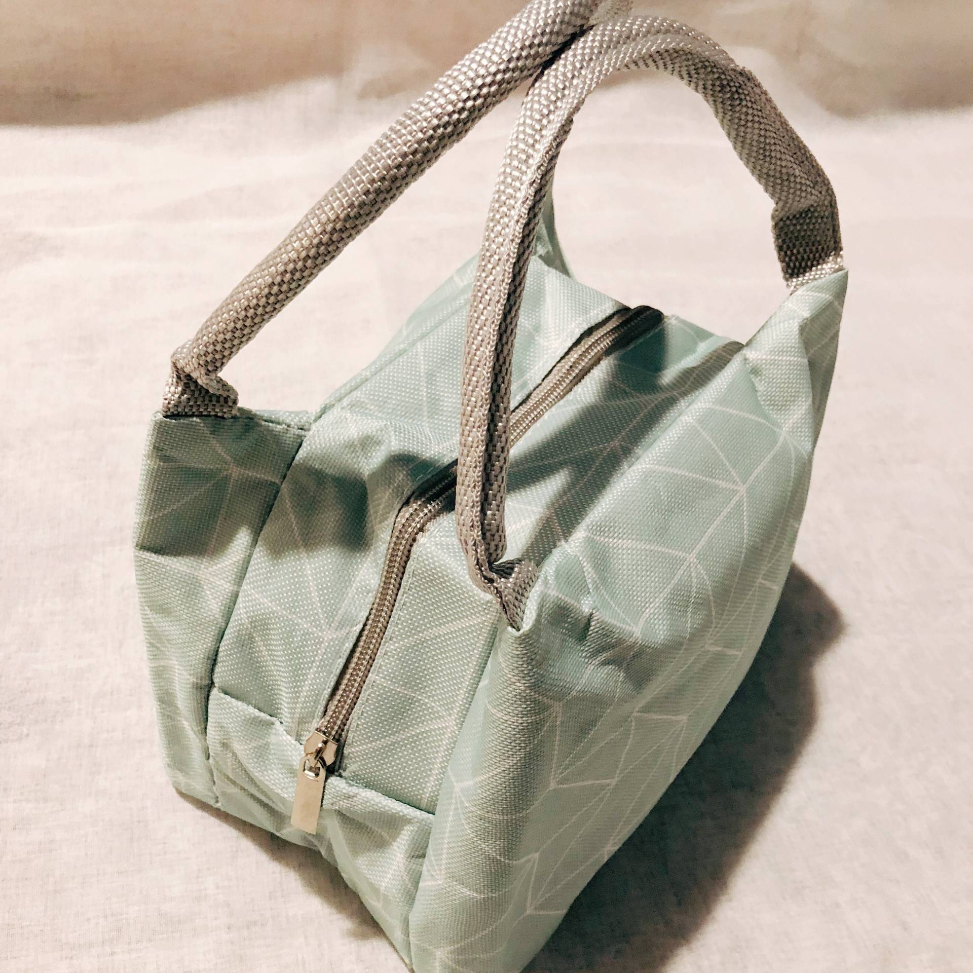 Nylon Oxford Lunchbag - Gefüttert Geometrisch Minimalistisch Nylon Oxford Lunchbag - Gefüttert Geometrisch Minimalistisch von maxineworkshop