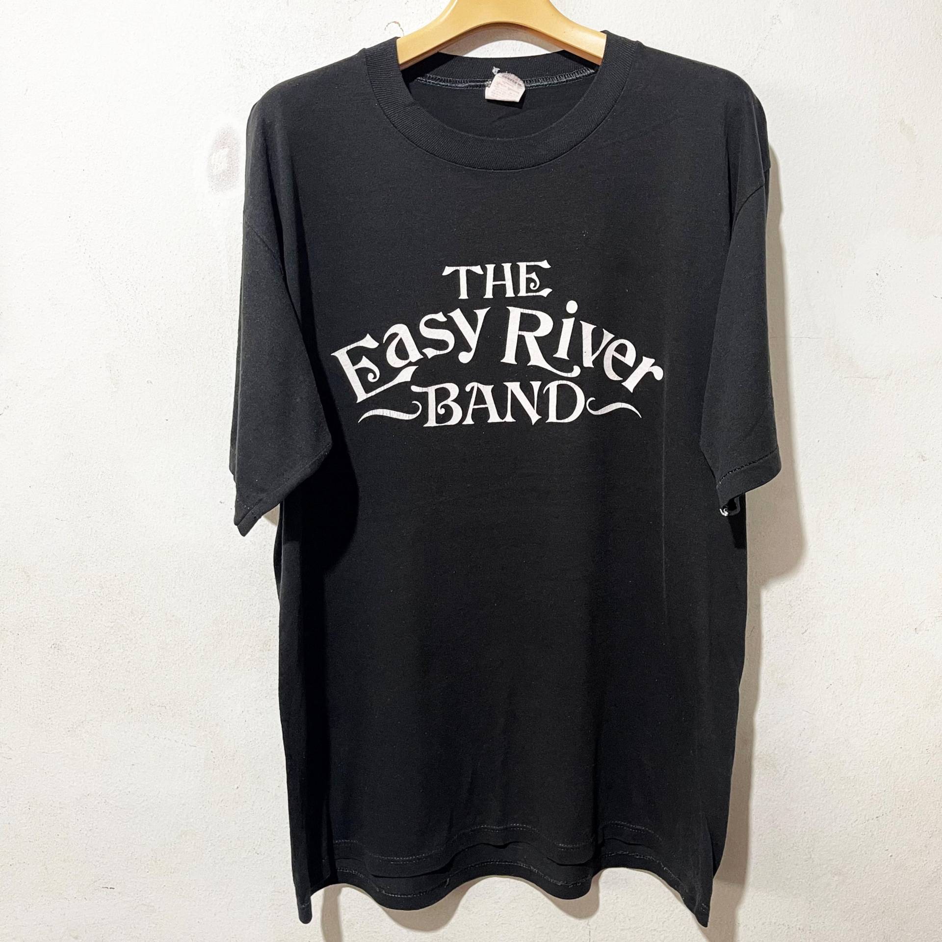 Vintage 80Er Jahre The Easy River Band Shirt Größe Xl, Shirt, Tour Vintage 80Er Jahre The Easy River Band Shirt Größe Xl, Shirt, Tour von maxvintageshop