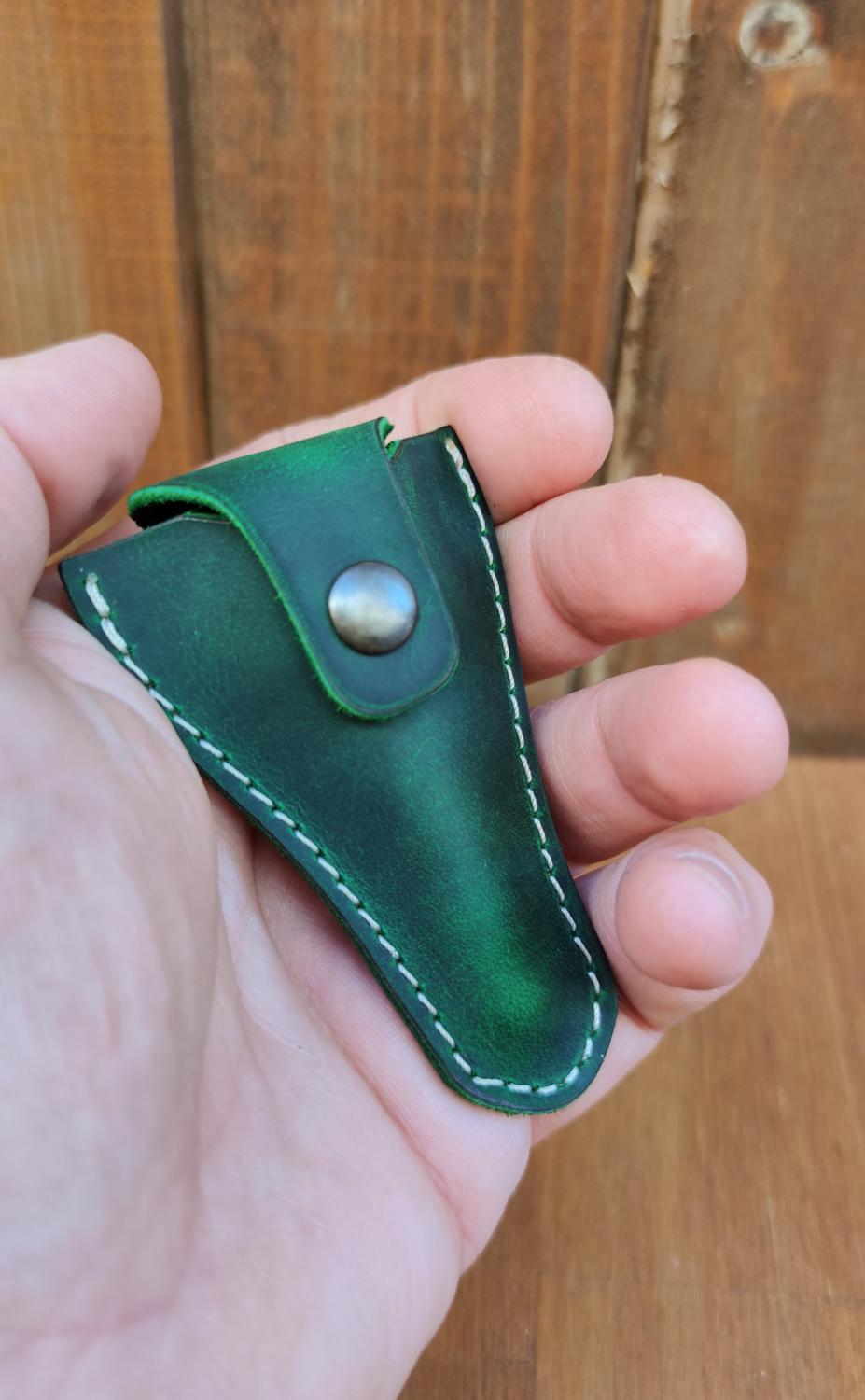 Mundstückhalter Für Waldhorn Mit Initialen Aus Leder Und Personalisiert Mundstückhalter Für Waldhorn Mit Initialen Aus Leder Und Personalisiert von mbgleather