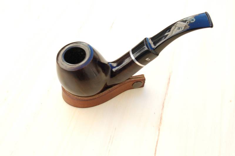 Personalisierter Pfeifenhalter Aus Leder Mit Gravur von mbgleather