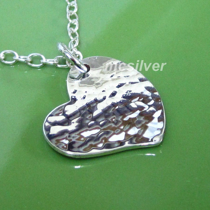 Schönheit Glänzend Massiv Gehämmert Strukturiert Geschmiedet Herz 925 Sterling Silber Charm Für Armband Kette Halskette Ohrringe Schönes Schönheit Glänzend Massiv Gehämmert Strukturiert Geschmiedet Herz 925 Sterling Silber Charm Für Armband Kette Halskette Ohrringe Schönes von mcsilver2000