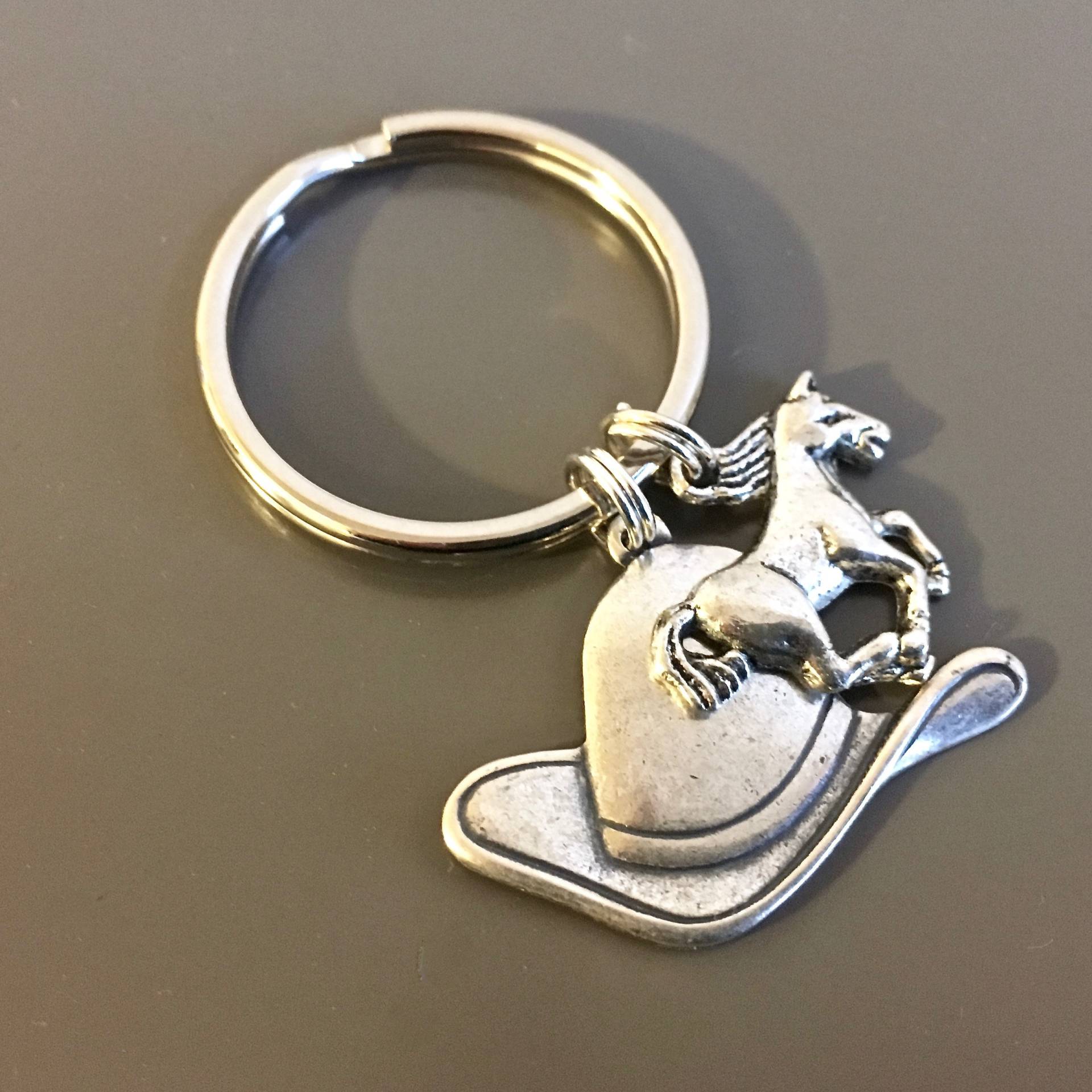 Pferde Cowboy Hut Schlüsselanhänger - Schlüsselring, Schlüsselanhänger, Cowgirl Hut, Pferd Geschenk, Texas von mcstoneworks